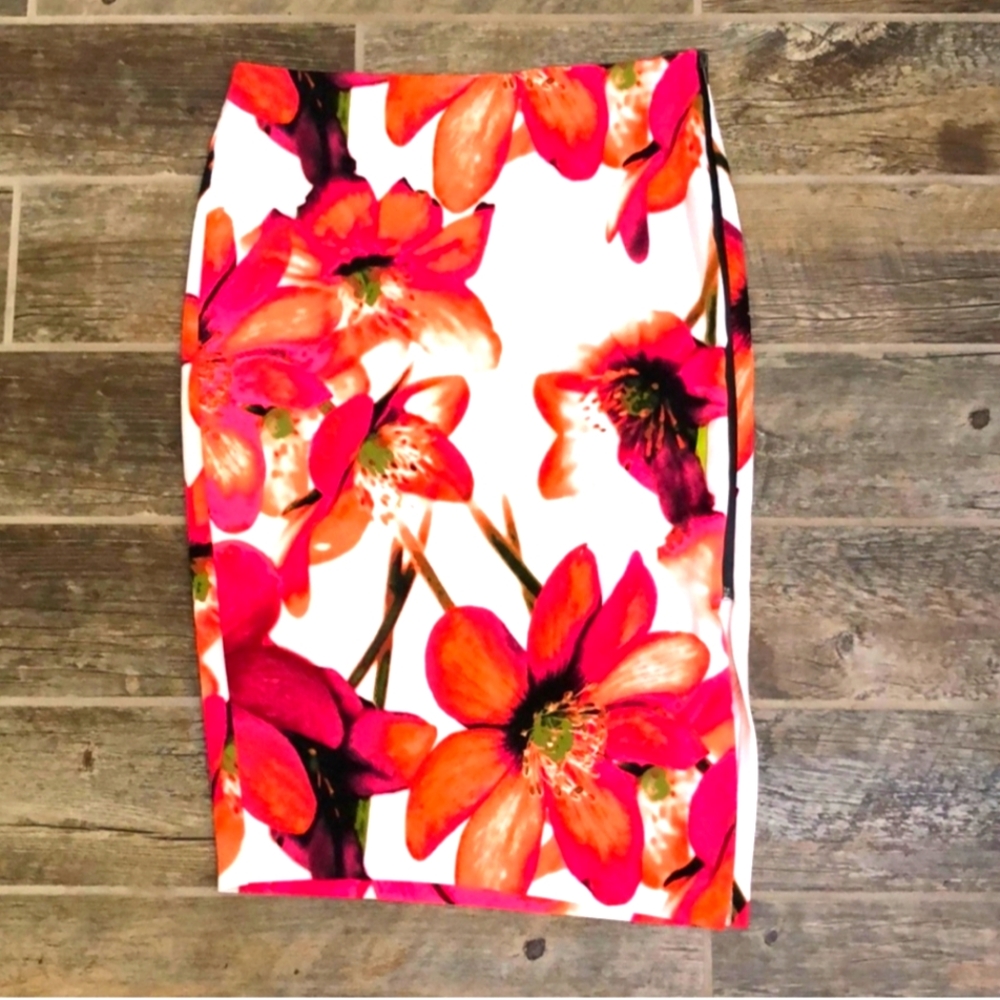 NWOT,Vibrant,Tropical,Floral,Pencil Skirt by Worthington🪷🌺🪷
